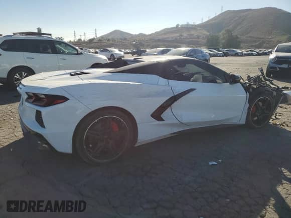 2021 Chevrolet Corvette 1LT with VIN 1G1YA3D41M5120678, listed as a Copart auction lot 81943624 with Not provided miles and Salvage title. Bid and sale history available at DreamBid. Image 3.