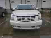 2012 Cadillac Escalade ESV Luxury с VIN 1GYS3HEF0CR193577, выставлен на аукционе Copart как лот 60185435 с пробегом 139 127 миль миль и Чистый • Clean title. История ставок и продаж доступна на DreamBid. Изображение 5.