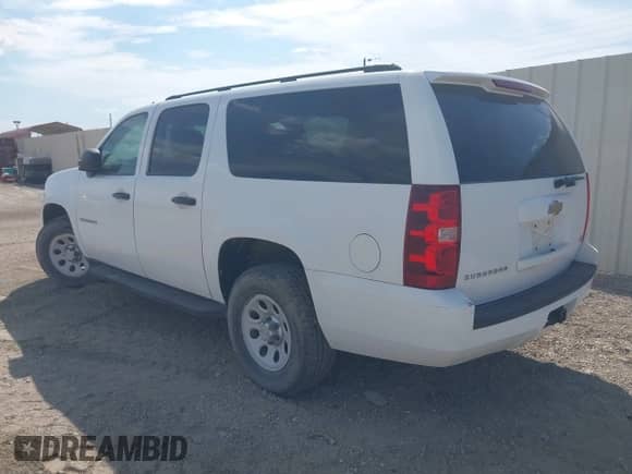 2011 Chevrolet Suburban z VIN 1GNSC5E00BR154039, wystawiony jako IAAI lot #42835058 z przebiegiem 214 013 mil mil oraz . Historia ofert i sprzedaży dostępna na DreamBid. Obrazek 3.