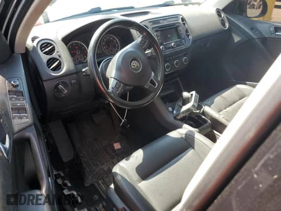 2014 Volkswagen Tiguan SE with VIN WVGBV3AX8EW532247, listed as a Copart auction lot 66505205 with 172,786 mi miles and Clean title. Bid and sale history available at DreamBid. Image 8.