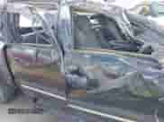 2006 Chevrolet Silverado 1500HD LT2 z VIN 1GCGC13U56F109246, wystawiony jako IAAI lot #42824385 z przebiegiem Nie podano mil oraz . Historia ofert i sprzedaży dostępna na DreamBid. Obrazek 12.