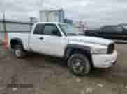1999 Dodge 1500 с VIN 3B7HF13Z5XG153691, выставлен на аукционе Copart как лот 69287785 с пробегом 192 223 миль миль и Списание • Salvage title. История ставок и продаж доступна на DreamBid. Изображение 4.