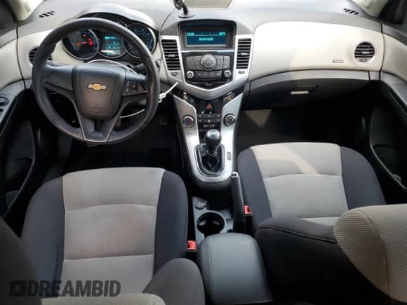 2013 Chevrolet Cruze LS с VIN 1G1PB5SH9D7271881, выставлен на аукционе Copart как лот 71675365 с пробегом 117 837 миль миль и Списание • Salvage title. История ставок и продаж доступна на DreamBid. Изображение 8.