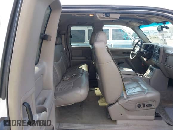 2002 GMC Sierra 1500 SLE z VIN 1GTEK19T22Z129469, wystawiony jako IAAI lot #42852319 z przebiegiem 283 614 mil mil oraz . Historia ofert i sprzedaży dostępna na DreamBid. Obrazek 8.