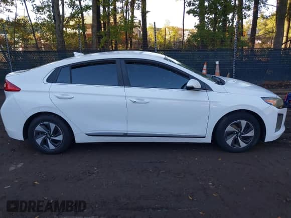 2017 Hyundai Ioniq SEL с VIN KMHC75LC6HU028784, выставлен на аукционе IAAI как лот 43459230 с пробегом 109 506 миль миль и . История ставок и продаж доступна на DreamBid. Изображение 13.