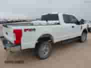 2019 Ford F-250 XL z VIN 1FT7X2B61KEC45063, wystawiony jako IAAI lot #43139776 z przebiegiem 134 983 mil mil oraz . Historia ofert i sprzedaży dostępna na DreamBid. Obrazek 13.