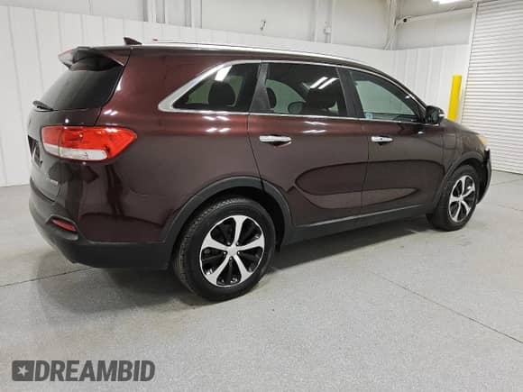 2016 Kia Sorento EX with VIN 5XYPH4A15GG035482, listed as a Copart auction lot 70689275 with 160,332 mi miles and Clean title. Bid and sale history available at DreamBid. Image 3.