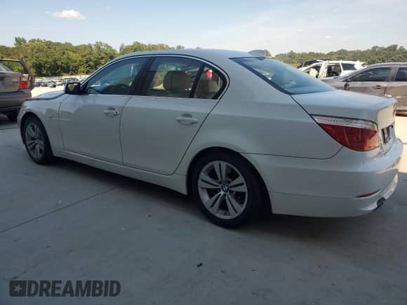 2009 BMW 5 Series 528i z VIN WBANU53579C119543, wystawiony jako Copart lot #80499185 z przebiegiem 239 665 mil mil oraz Szkoda całkowita • Salvage title. Historia ofert i sprzedaży dostępna na DreamBid. Obrazek 2.