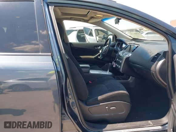 2011 Nissan Murano SL with VIN JN8AZ1MU0BW055680, listed as a IAAI auction lot 42881131 with 210,937 mi miles and . Bid and sale history available at DreamBid. Image 5.