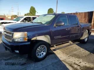 2011 Chevrolet Silverado 1500 LTZ with VIN 3GCUKTE20BG173958, listed as a Copart auction lot 82551025 with 194,664 mi miles and Clean title. Bid and sale history available at DreamBid. Image 1.
