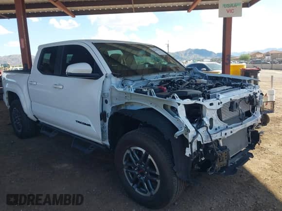 2024 Toyota Tacoma SR5 with VIN 3TMLB5JN2RM050911, listed as a IAAI auction lot 43169415 with 19,000 mi miles and . Bid and sale history available at DreamBid. Image 18.