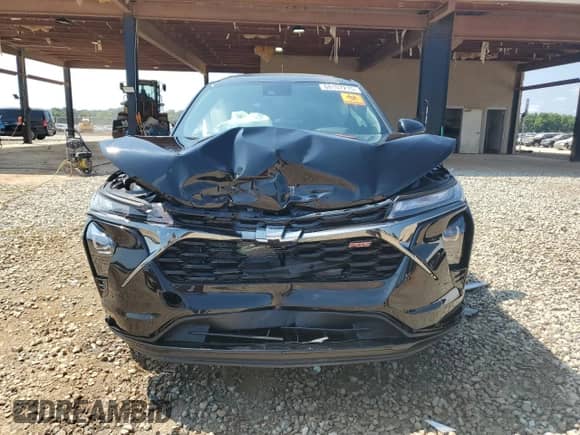 2025 Chevrolet Trax 1RS with VIN KL77LGEP1SC250625, listed as a Copart auction lot 68107215 with Not provided miles and Salvage title. Bid and sale history available at DreamBid. Image 5.