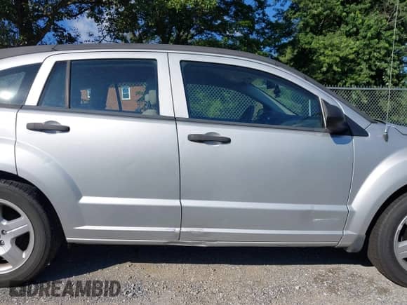 2011 Dodge Caliber z VIN 1B3CB1HA2BD132653, wystawiony jako IAAI lot #43071109 z przebiegiem 124 246 mil mil oraz . Historia ofert i sprzedaży dostępna na DreamBid. Obrazek 13.