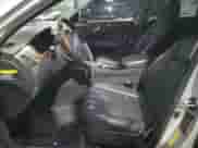 2013 Hyundai Equus Signature z VIN KMHGH4JH2DU064215, wystawiony jako Copart lot #88299645 z przebiegiem 137 011 mil mil oraz Czysty tytuł • Clean title. Historia ofert i sprzedaży dostępna na DreamBid. Obrazek 7.