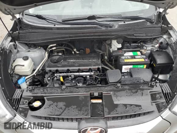 2011 Hyundai Tucson Limited z VIN KM8JU3AC5BU207820, wystawiony jako Copart lot #71648975 z przebiegiem 179 725 mil mil oraz Szkoda całkowita • Salvage title. Historia ofert i sprzedaży dostępna na DreamBid. Obrazek 12.