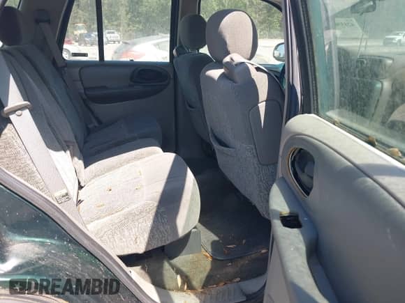 2002 Chevrolet TrailBlazer LTZ с VIN 1GNDT13S922510812, выставлен на аукционе IAAI как лот 42835046 с пробегом 189 249 миль миль и . История ставок и продаж доступна на DreamBid. Изображение 8.