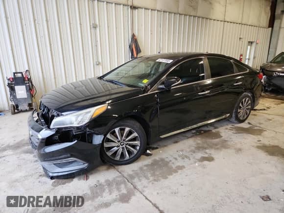 2016 Hyundai Sonata Sport with VIN 5NPE34AF0GH283858, listed as a Copart auction lot 82137695 with 196,314 mi miles and Clean title. Bid and sale history available at DreamBid. Image 1.