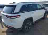 2024 Jeep Grand Cherokee with VIN 1C4RJYB65RC720524, listed as a IAAI auction lot 43044129 with 60,394 mi miles and . Bid and sale history available at DreamBid. Image 4.