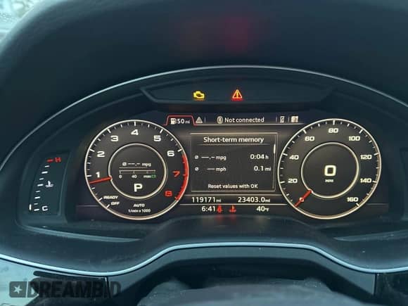 2017 Audi Q7 Premium Plus с VIN WA1LAAF78HD031810, выставлен на аукционе IAAI как лот 41808807 с пробегом 119 171 миль миль и . История ставок и продаж доступна на DreamBid. Изображение 7.