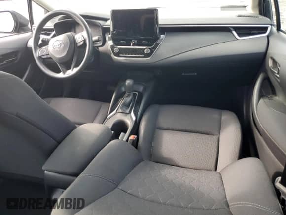 2024 Toyota Corolla LE z VIN 5YFB4MDE5RP106229, wystawiony jako Copart lot #84982725 z przebiegiem 72 908 mil mil oraz Nie do naprawy • Non repairable. Historia ofert i sprzedaży dostępna na DreamBid. Obrazek 8.