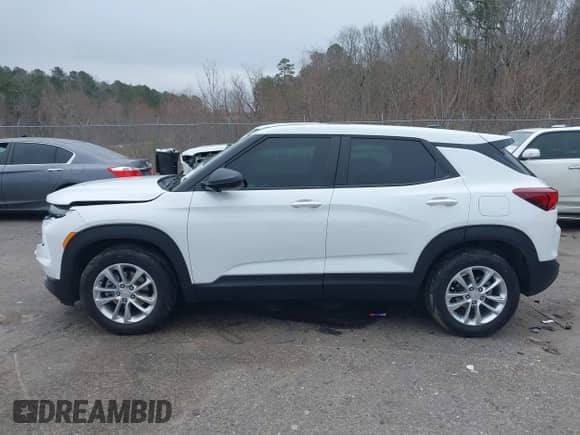 2024 Chevrolet TrailBlazer LS with VIN KL79MMS23RB080183, listed as a IAAI auction lot 41592776 with 25,701 mi miles and . Bid and sale history available at DreamBid. Image 14.
