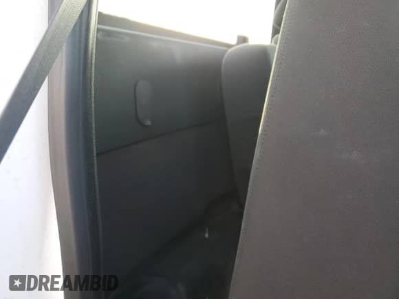 2009 Chevrolet Silverado 2500HD Work Truck z VIN 1GCHK44KX9F132841, wystawiony jako Copart lot #86765654 z przebiegiem 372 487 mil mil oraz Szkoda całkowita • Salvage title. Historia ofert i sprzedaży dostępna na DreamBid. Obrazek 10.