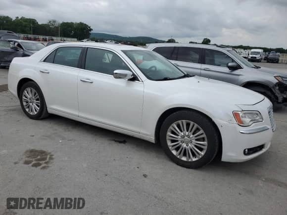 2012 Chrysler 300 C с VIN 2C3CCAKT7CH147583, выставлен на аукционе Copart как лот 58442335 с пробегом 149 063 миль миль и Списание • Salvage title. История ставок и продаж доступна на DreamBid. Изображение 4.