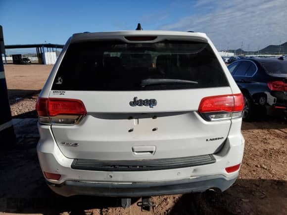 2017 Jeep Grand Cherokee Laredo with VIN 1C4RJFAG0HC622384, listed as a Copart auction lot 85926745 with 122,091 mi miles and Salvage title. Bid and sale history available at DreamBid. Image 6.