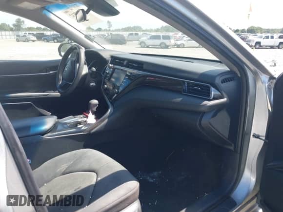 2019 Toyota Camry LE с VIN 4T1B11HK6KU755873, выставлен на аукционе IAAI как лот 43199112 с пробегом 210 493 миль миль и . История ставок и продаж доступна на DreamBid. Изображение 5.