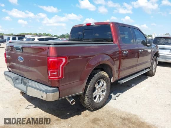 2017 Ford F-150 XLT z VIN 1FTEW1CF9HFA09587, wystawiony jako IAAI lot #43280968 z przebiegiem 137 601 mil mil oraz . Historia ofert i sprzedaży dostępna na DreamBid. Obrazek 4.