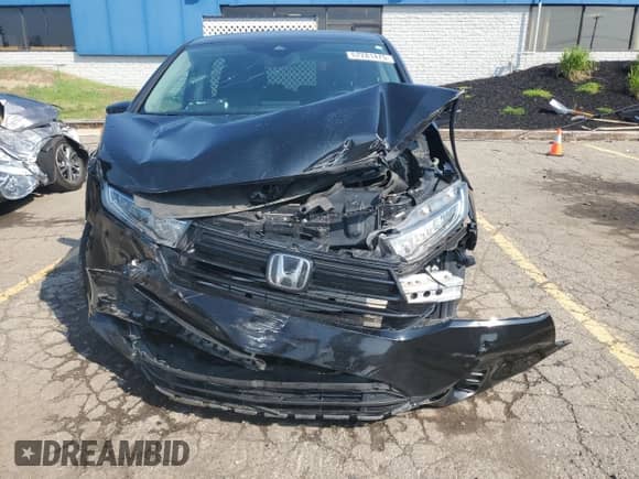 2021 Honda Odyssey EX-L with VIN 5FNRL6H73MB011214, listed as a Copart auction lot 62281475 with 212,081 mi miles and Non repairable. Bid and sale history available at DreamBid. Image 5.