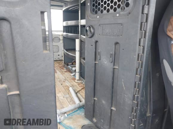 2006 Ford Econoline Cargo with VIN 1FTNE24W66HB09722, listed as a IAAI auction lot 42573578 with 331,977 mi miles and . Bid and sale history available at DreamBid. Image 8.