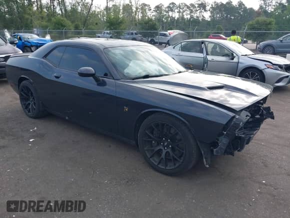 2018 Dodge Challenger R/T Scat Pack with VIN 2C3CDZFJ2JH112340, listed as a IAAI auction lot 42390641 with 60,153 mi miles and . Bid and sale history available at DreamBid. Image 1.