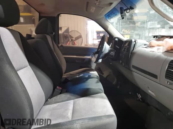 2009 Chevrolet Silverado 1500 Work Truck with VIN 1GCEC14X69Z196819, listed as a Copart auction lot 55151385 with 130,984 mi miles and Salvage title. Bid and sale history available at DreamBid. Image 10.