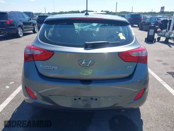 2017 Hyundai Elantra с VIN KMHD35LH9HU363274, выставлен на аукционе IAAI как лот 43059241 с пробегом 76 363 миль миль и . История ставок и продаж доступна на DreamBid. Изображение 17.