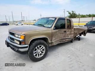 1994 Chevrolet Silverado 1500 с VIN 1GCEK19K3RE251542, выставлен на аукционе Copart как лот 69231675 с пробегом 253 778 миль миль и Списание • Salvage title. История ставок и продаж доступна на DreamBid. Изображение 1.