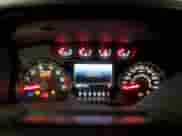 2013 Ford F-150 SVT Raptor z VIN 1FTFW1R68DFC91565, wystawiony jako Copart lot #63976585 z przebiegiem 58 871 mil mil oraz Szkoda całkowita • Salvage title. Historia ofert i sprzedaży dostępna na DreamBid. Obrazek 9.