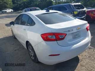 2017 Chevrolet Cruze LS с VIN 1G1BC5SM6H7151322, выставлен на аукционе IAAI как лот 42834273 с пробегом 138 841 миль миль и . История ставок и продаж доступна на DreamBid. Изображение 3.