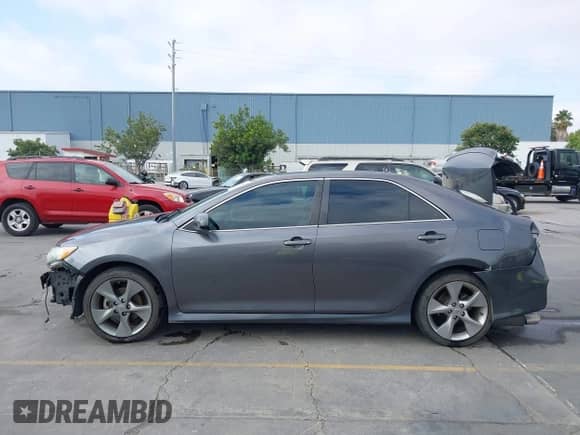 2013 Toyota Camry XLE с VIN 4T1BK1FK8DU536335, выставлен на аукционе IAAI как лот 43211104 с пробегом 163 022 миль миль и . История ставок и продаж доступна на DreamBid. Изображение 15.