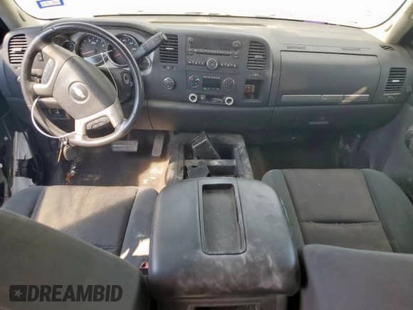 2008 Chevrolet Silverado 2500HD 2LT с VIN 1GCHK23668F154861, выставлен на аукционе Copart как лот 81126135 с пробегом 174 410 миль миль и Списание • Salvage title. История ставок и продаж доступна на DreamBid. Изображение 8.
