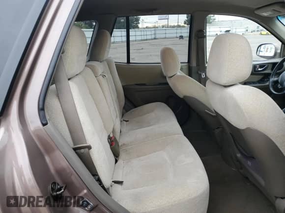 2005 Hyundai Santa Fe GLS с VIN KM8SC73DX5U975009, выставлен на аукционе Copart как лот 82798014 с пробегом 192 287 миль миль и Списание • Salvage title. История ставок и продаж доступна на DreamBid. Изображение 11.