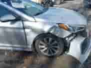 2017 Hyundai Sonata Sport с VIN 5NPE34AF6HH562328, выставлен на аукционе IAAI как лот 43488135 с пробегом 110 145 миль миль и . История ставок и продаж доступна на DreamBid. Изображение 6.