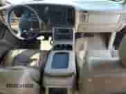 2006 GMC Sierra 1500 SLE1 z VIN 2GTEK19B761110373, wystawiony jako Copart lot #57457485 z przebiegiem 246 699 mil mil oraz Szkoda całkowita • Salvage title. Historia ofert i sprzedaży dostępna na DreamBid. Obrazek 8.