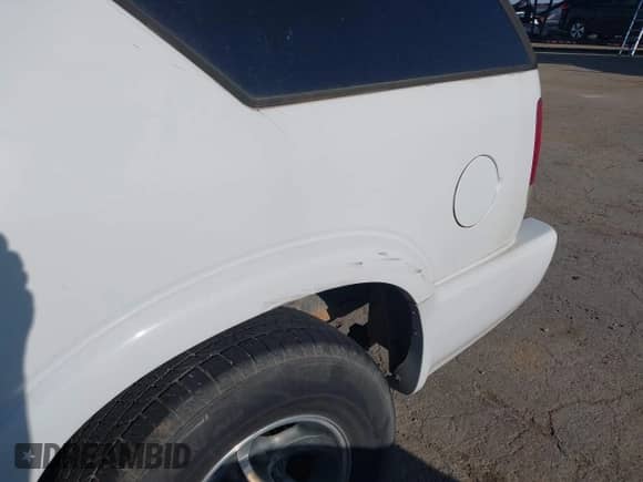 2002 Chevrolet Blazer LS с VIN 1GNCS18W72K174863, выставлен на аукционе IAAI как лот 43014539 с пробегом 208 577 миль миль и . История ставок и продаж доступна на DreamBid. Изображение 12.