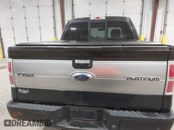 2011 Ford F-150 Lariat с VIN 1FTFW1CT7BFB38106, выставлен на аукционе IAAI как лот 43444415 с пробегом 248 862 миль миль и . История ставок и продаж доступна на DreamBid. Изображение 16.