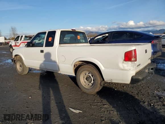 2003 Chevrolet S-10 Fleet z VIN 1GCCS19X238233364, wystawiony jako Copart lot #85746534 z przebiegiem 162 144 mil mil oraz Czysty tytuł • Clean title. Historia ofert i sprzedaży dostępna na DreamBid. Obrazek 2.