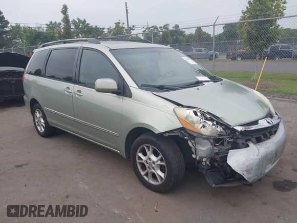 2006 Toyota Sienna XLE z VIN 5TDBA22C96S071602, wystawiony jako IAAI lot #42918077 z przebiegiem 214 818 mil mil oraz . Historia ofert i sprzedaży dostępna na DreamBid. Obrazek 1.