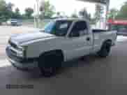 2005 Chevrolet Silverado 1500 Work Truck z VIN 1GCEC14XX5Z318107, wystawiony jako IAAI lot #43367766 z przebiegiem 104 186 mil mil oraz . Historia ofert i sprzedaży dostępna na DreamBid. Obrazek 2.