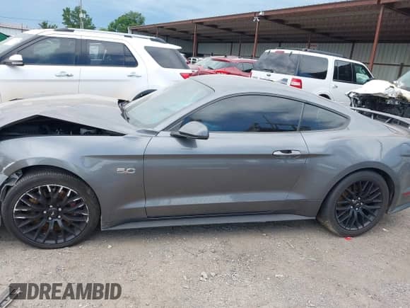 2021 Ford Mustang GT с VIN 1FA6P8CF3M5112777, выставлен на аукционе IAAI как лот 42333982 с пробегом 51 804 миль миль и . История ставок и продаж доступна на DreamBid. Изображение 15.