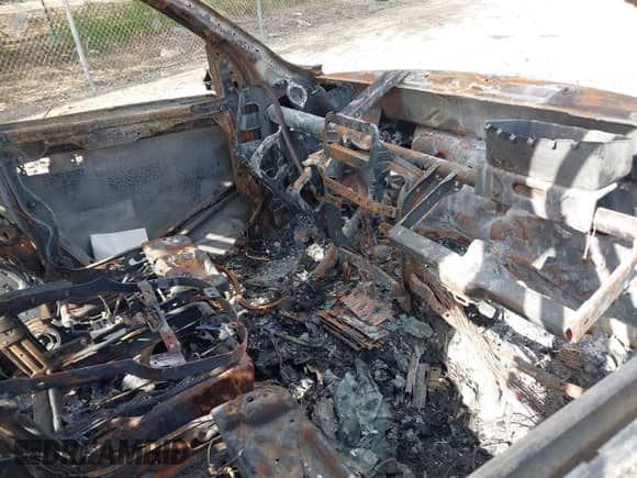 2015 Ram 1500 Tradesman z VIN 1C6RR6KM2FS578041, wystawiony jako IAAI lot #43070071 z przebiegiem Nie podano mil oraz . Historia ofert i sprzedaży dostępna na DreamBid. Obrazek 5.